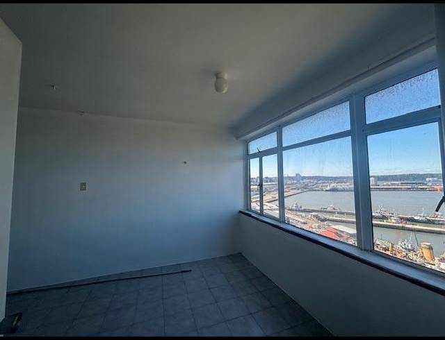 1 BEDROOM APARTMENT FOR SALE IN ESPLANADE